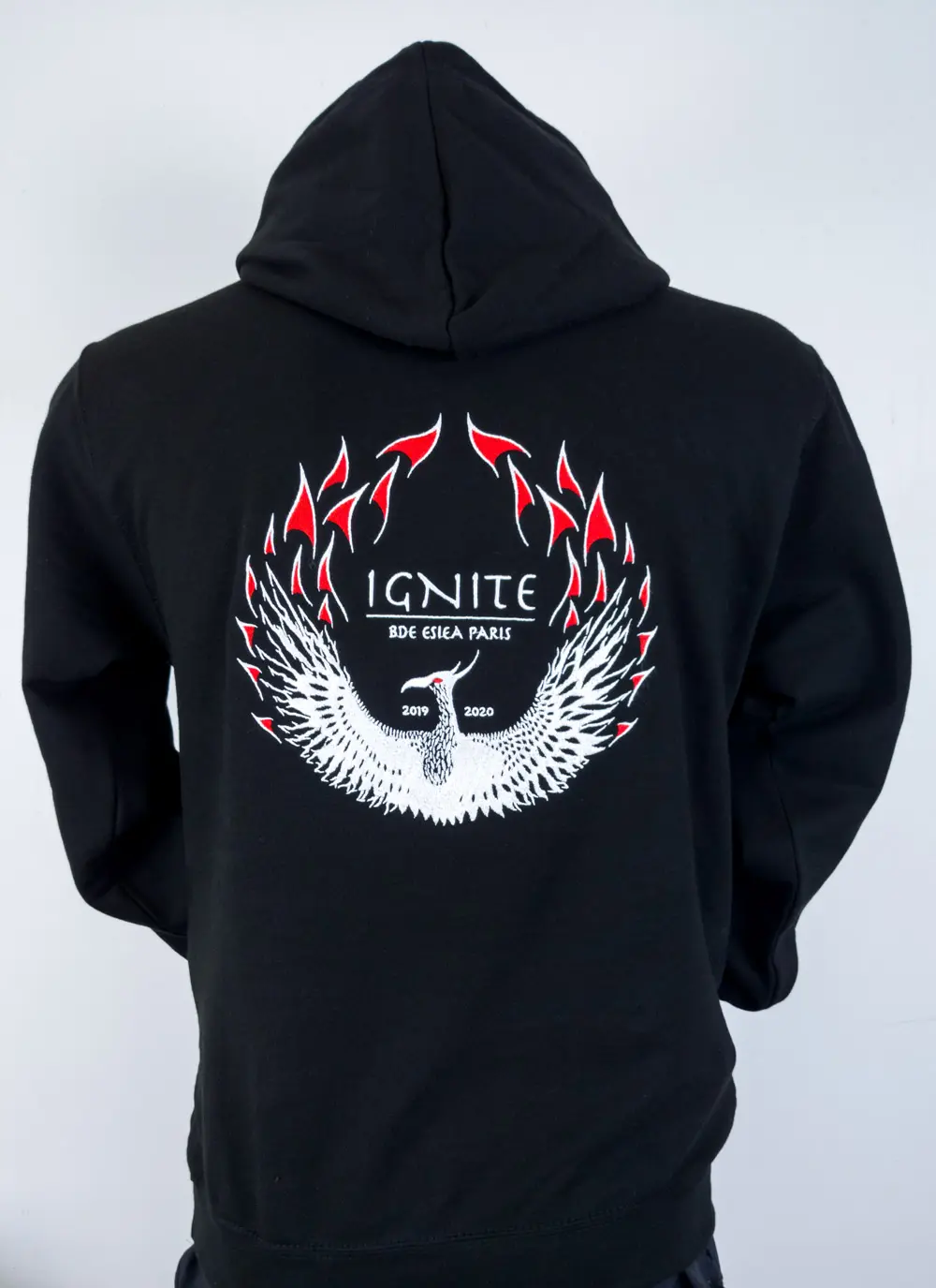 sweat capuche noir personnalise broderie